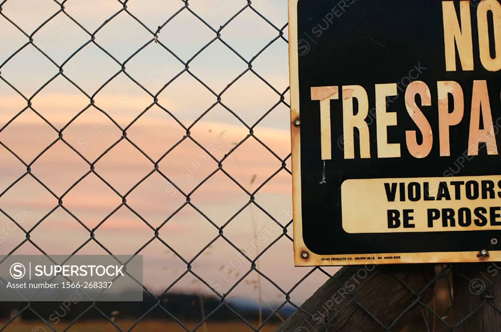 Sign, No Trespassing