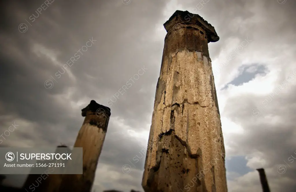 Columns, ruins of the Roman city of Pompeii. Campania, Italy