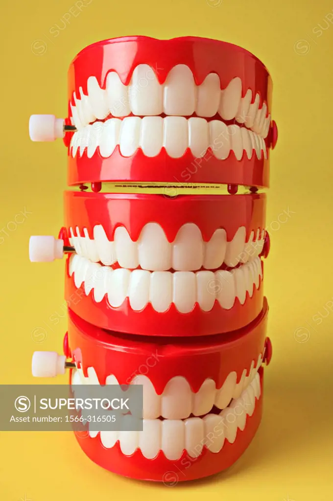 Stack of teeth of three chattering teeth
