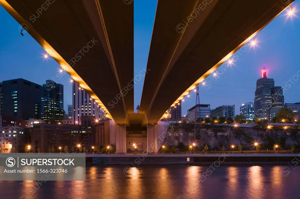 Evening City View along the Mississippi River from under the Wabasha Street Bridge. St. Paul. Minnesota. USA.