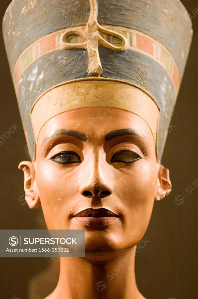 Europe, Germany, Berlin, Altes Museum, Bust of Queen Nefertiti