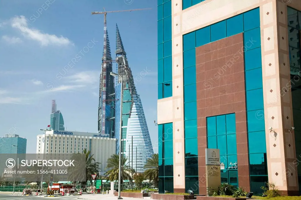 BAHRAIN-Manama: World Trade Center under construction / Downtown Manama