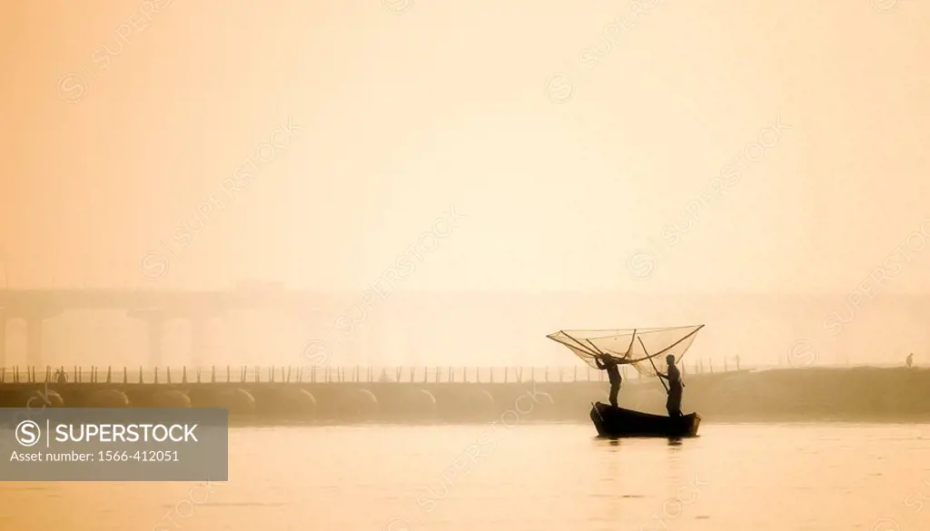 Fishermen, Allahabad. Uttar Pradesh, India