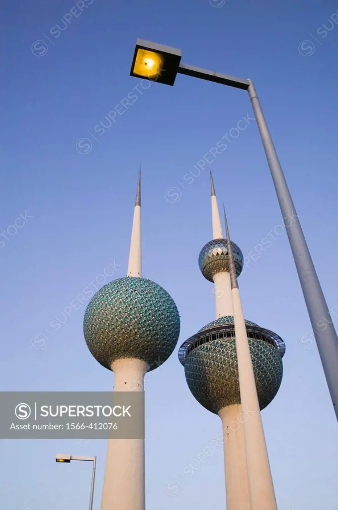 KUWAIT-Kuwait City: Kuwait Towers (b.1979) - Symbol of Kuwait - Dusk