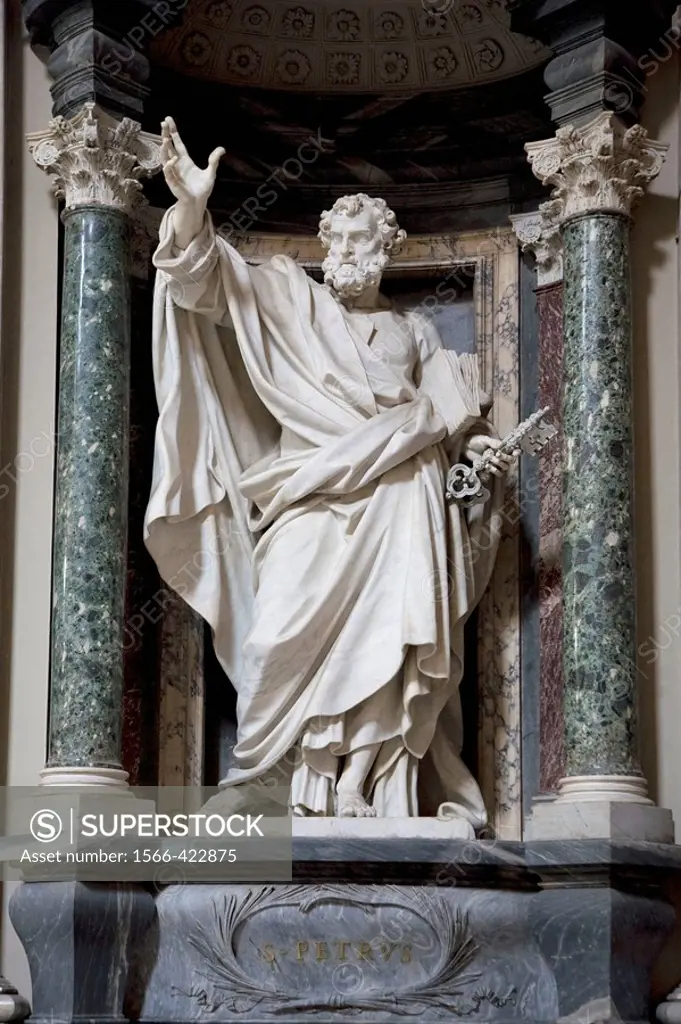 St Peter´s statue, San Giovanni in Laterano Basilica, Rome, Italy
