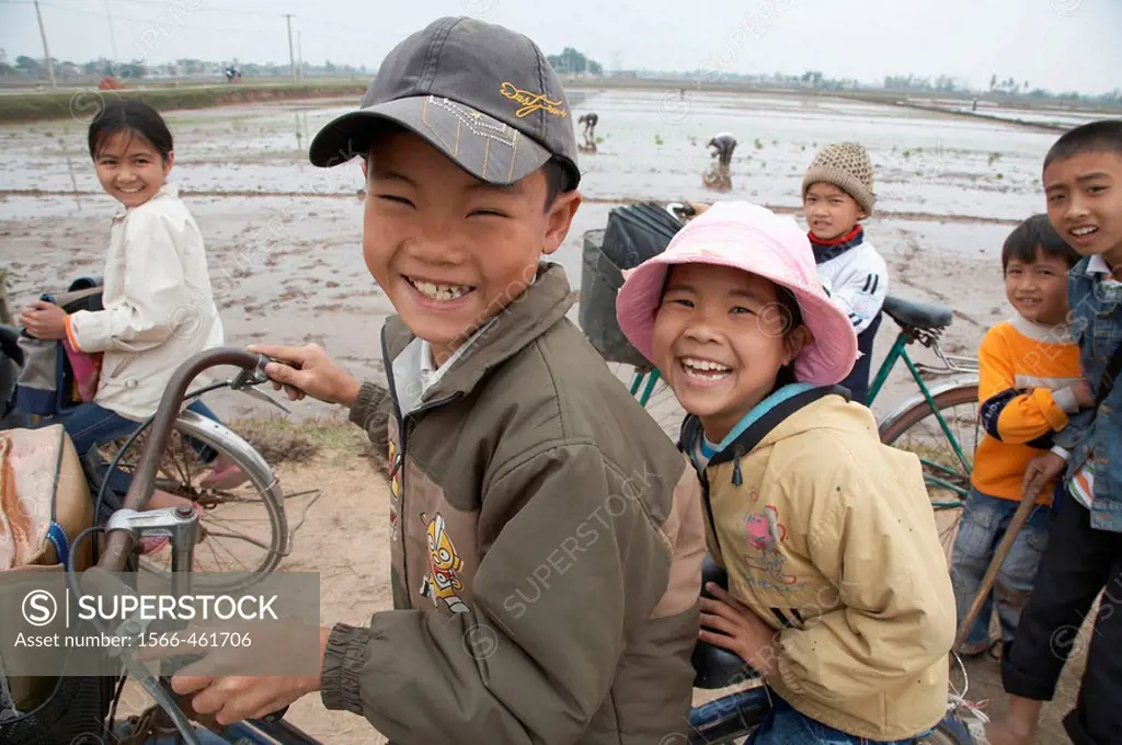 Vietnam  Children of Ninh Binh