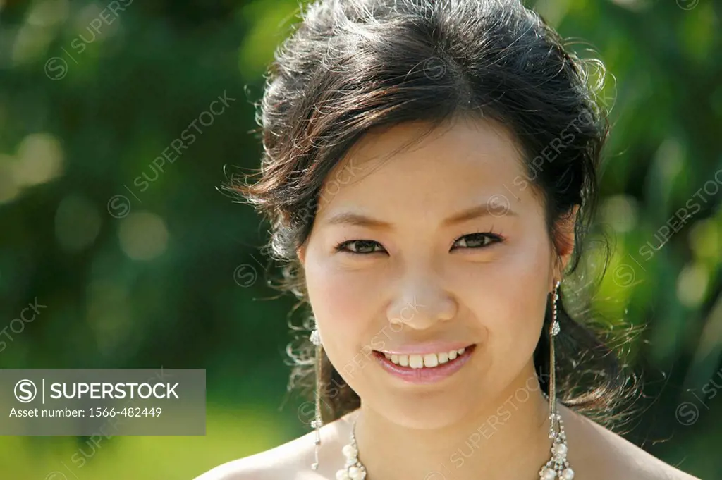 Portrait of bride smiling, close-up