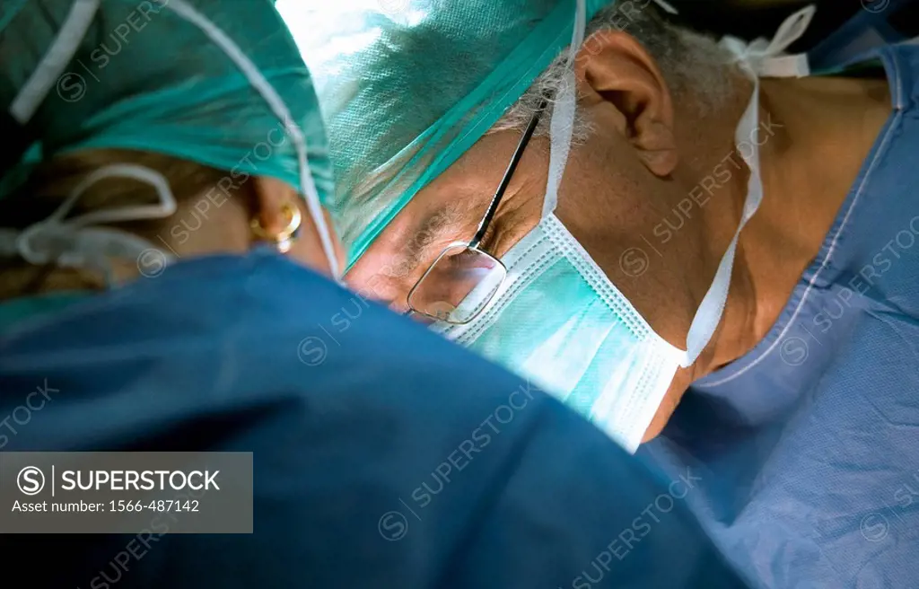 Surgeons. Hospital Universitario de Gran Canaria Doctor Negrin, Las Palmas de Gran Canaria. Canary Islands, Spain