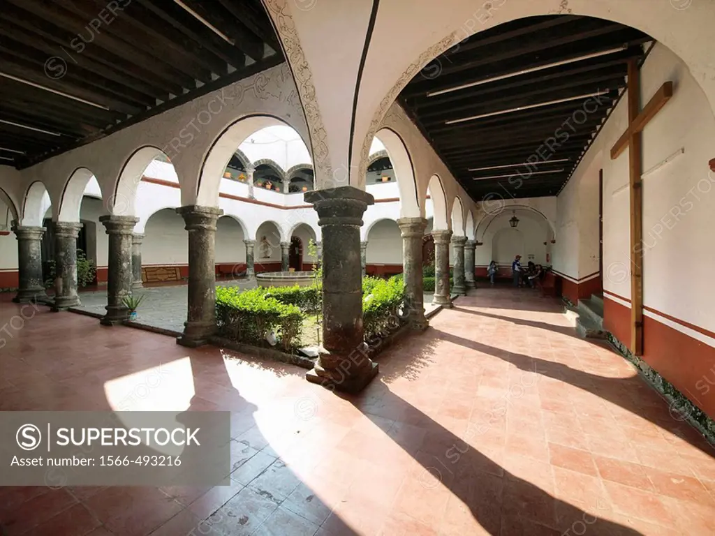Convento de San Pedro Cloister. Tlahuac, Ciudad de México.