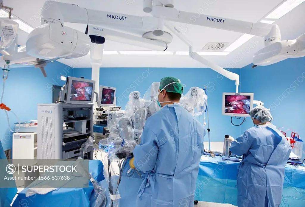 Operating room, prostate cancer robotic surgery, Da Vinci surgical robot, urology. Hospital Policlinica Gipuzkoa, San Sebastian, Donostia, Euskadi, Sp...