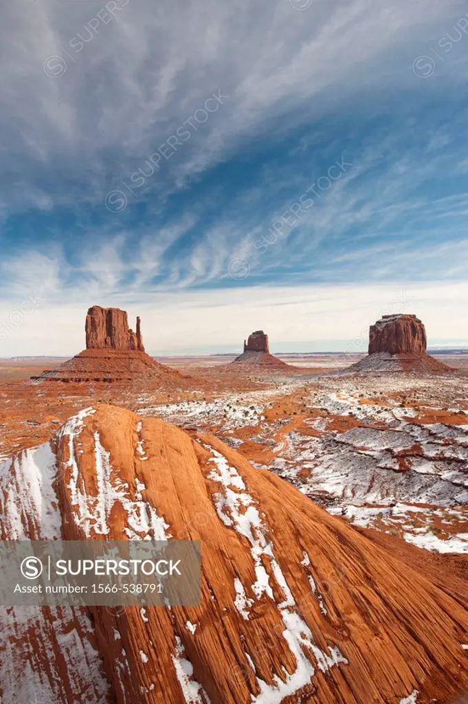 Monument Valley in the snow, Monument Valley Navajo Tribal Park, Arizona, USA