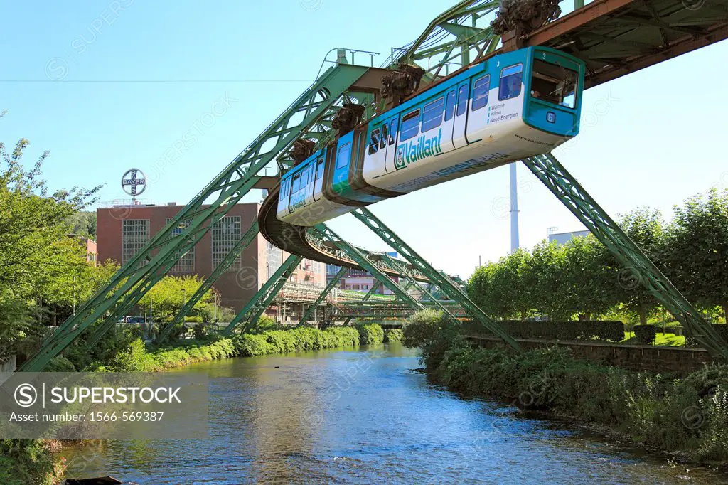 Germany, Wuppertal, Wupper, Bergisches Land, North Rhine-Westphalia, NRW, Wuppertal-Elberfeld, suspension railway above the Wupper river, in the backg...