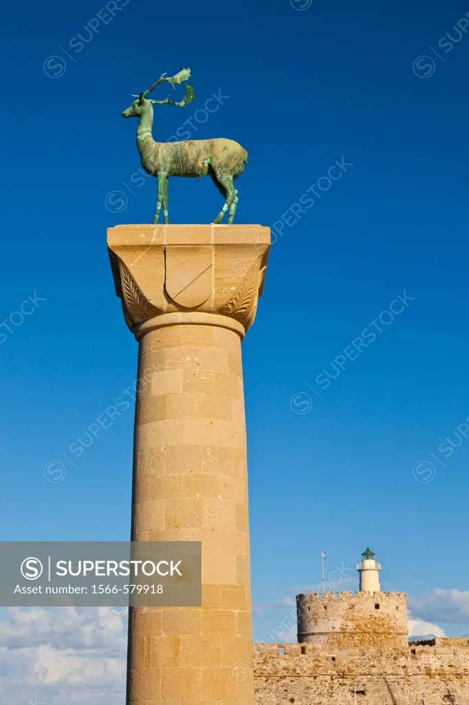 Deer and Stag statues on bronze, Fort San Nicolas, Port of Mandráki, Rhodes Town, Rhodes Island, Dodecaneso, Greece, Mediterranean Sea.