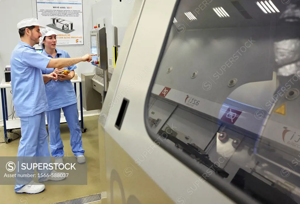 High pressure equipment to sterilize food and packaging, AZTI-Tecnalia Marine and Food Research Center pilot plant, Derio, Bizkaia, Euskadi, Spain