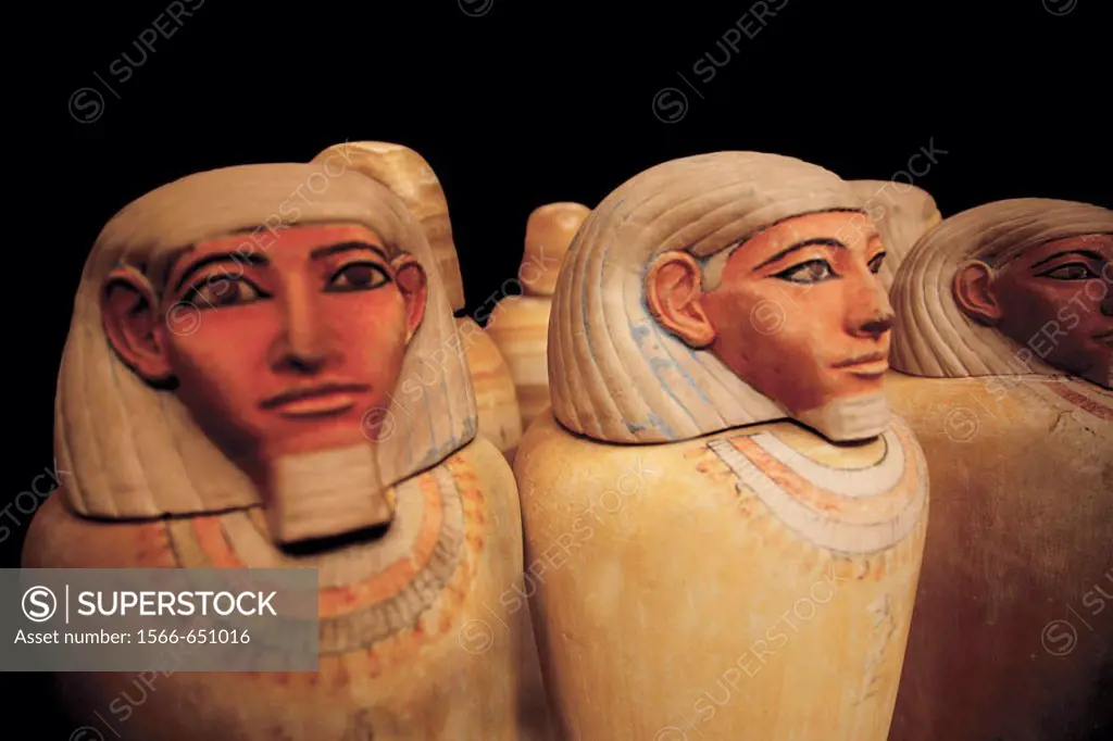 Egyptian Museum: Canopis. El Cairo, Egypt.