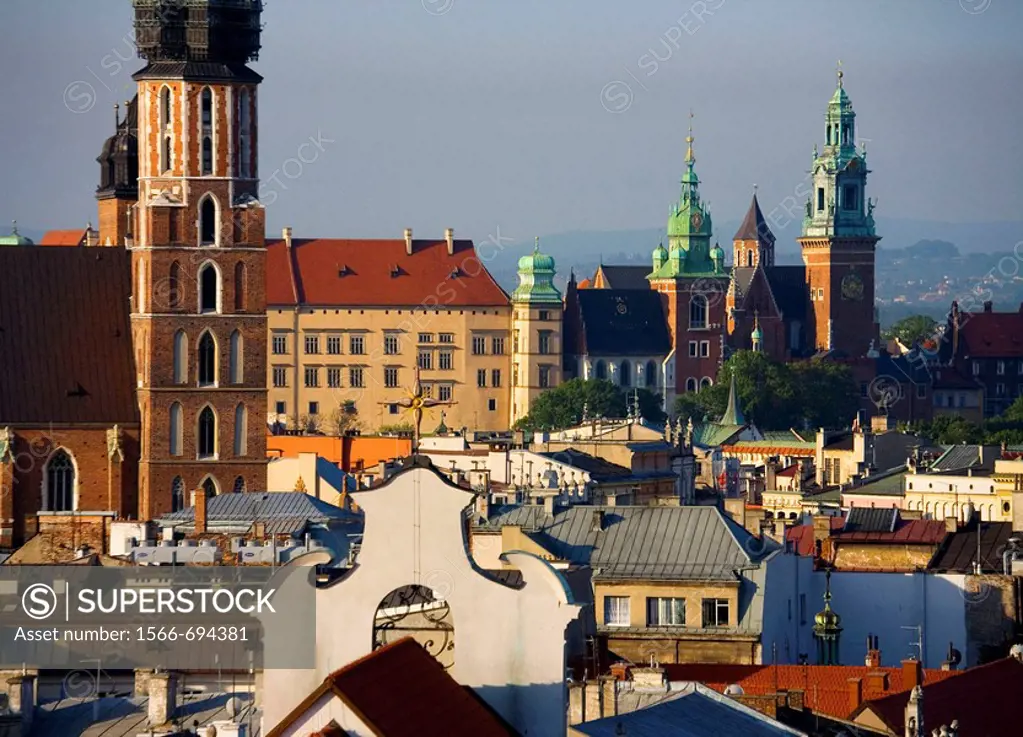 Poland Krakow St Mary´s Church and Wawel from high