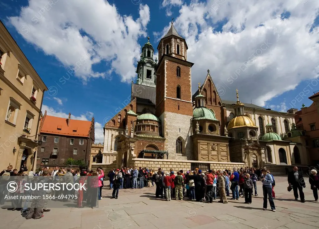 Poland, Krakow, Sigismund´s Cathedral and Chapel as part of Royal Castle at Wawel