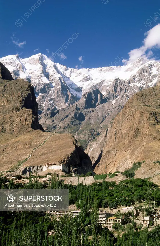 Pakistan, Northern Areas, Hunza, Ultar Peak, Baltit Fort,