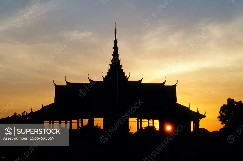 Cambodia, Phnom Penh, Royal Palace, sunset,