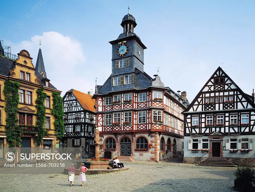 Germany, Heppenheim Bergstrasse, Bergstrasse, Odenwald, Hesse, market place, half-timbered houses, city hall, public house, half-timbered city hall, m...
