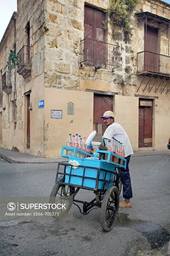 Street vendor, Santo Domingo, Dominican Republic, West Indies, Caribbean