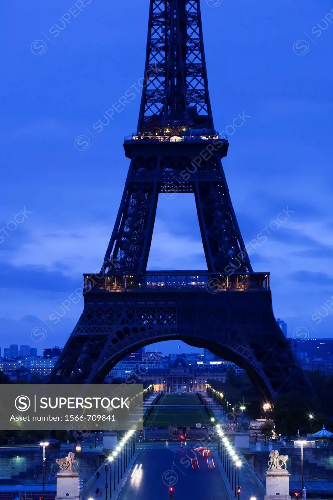 France, Paris, Eiffel Tower from the Palais de Challiot, dawn