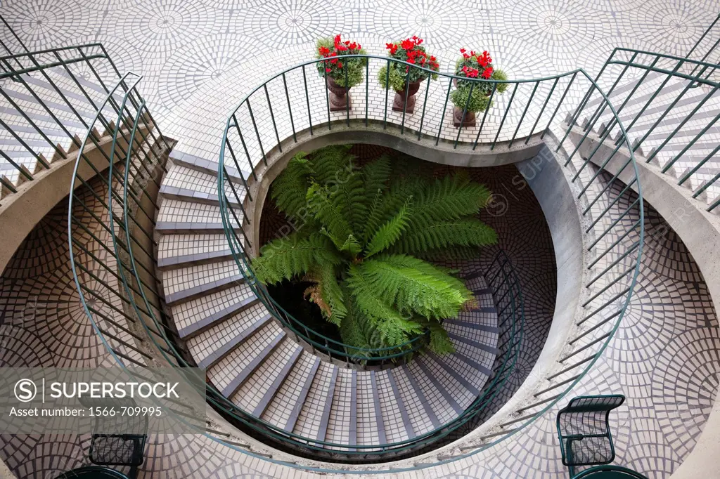 USA, California, San Francisco, Embarcadero, Embarcadero Center staircase
