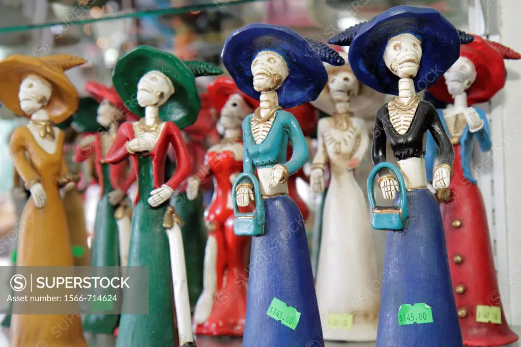 Mexico, Yucatán Peninsula, Quintana Roo, Cancun, Mercado 28, market, shopping, souvenir, figurines, skeletons, tradition, Day of the Dead, All Souls D...