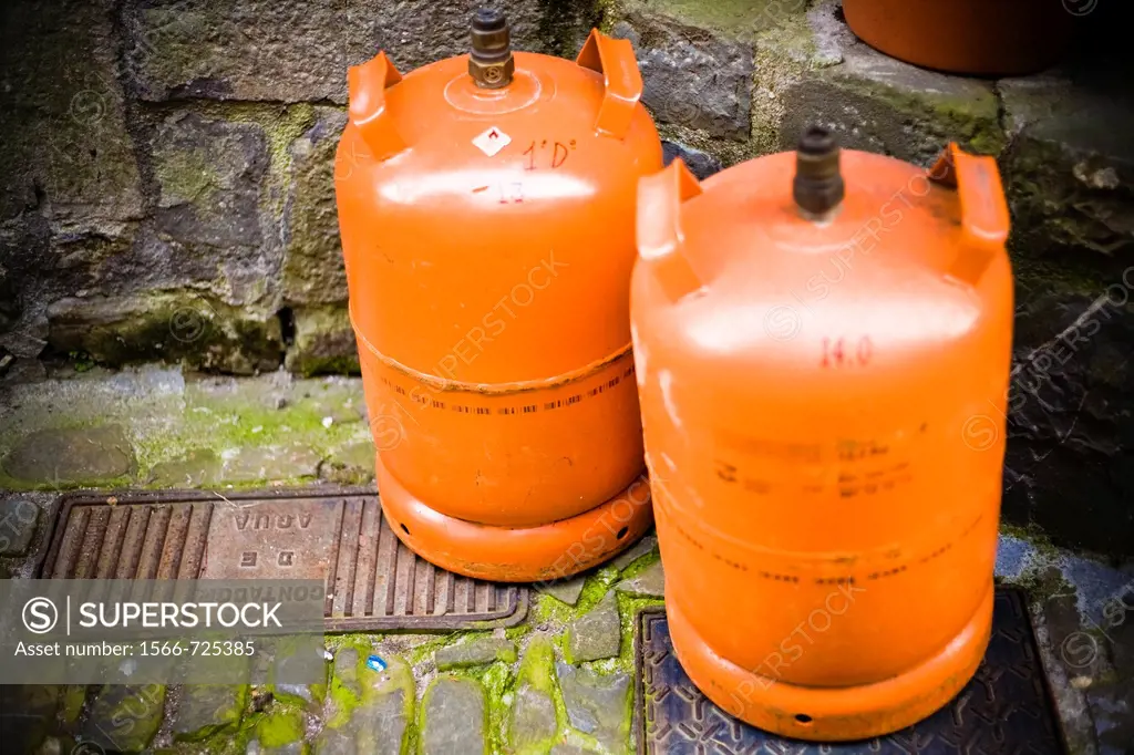 Butano Gas orange container