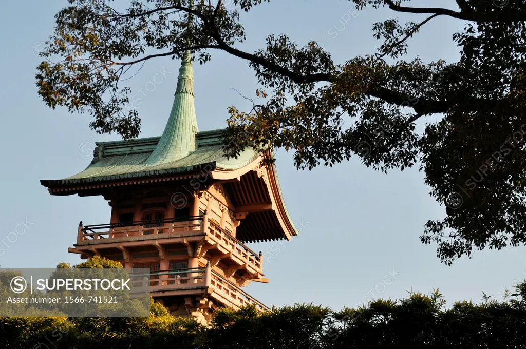 Kyoto (Japan): the Yasaka pagoda