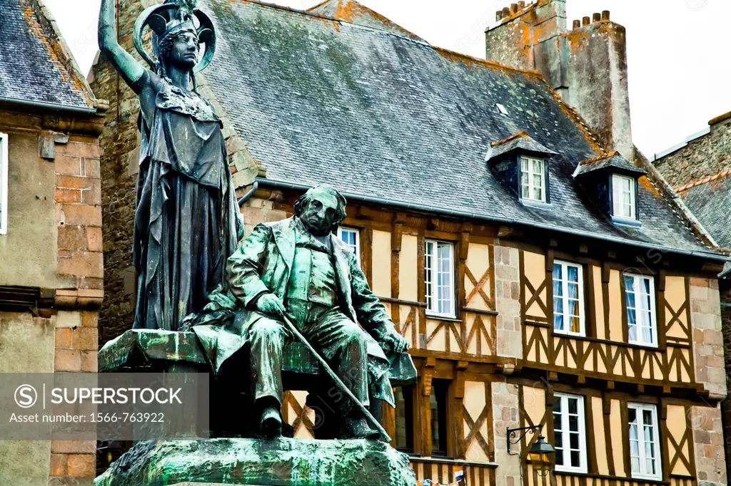 Statue of Ernest Renan in the town square  Tréguier Breton: Landreger is a port town in the Côtes-d´Armor department in Bretagne in northwestern Franc...