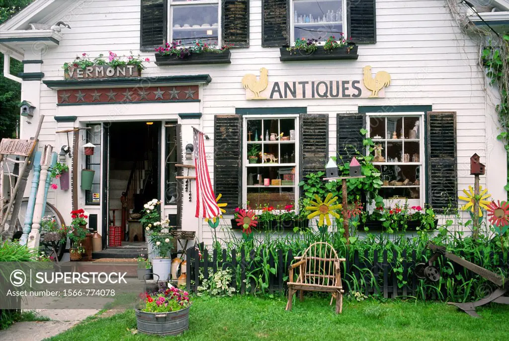 Antique shop exterior in the small town of Waitsfield, Vermont, New England, USA