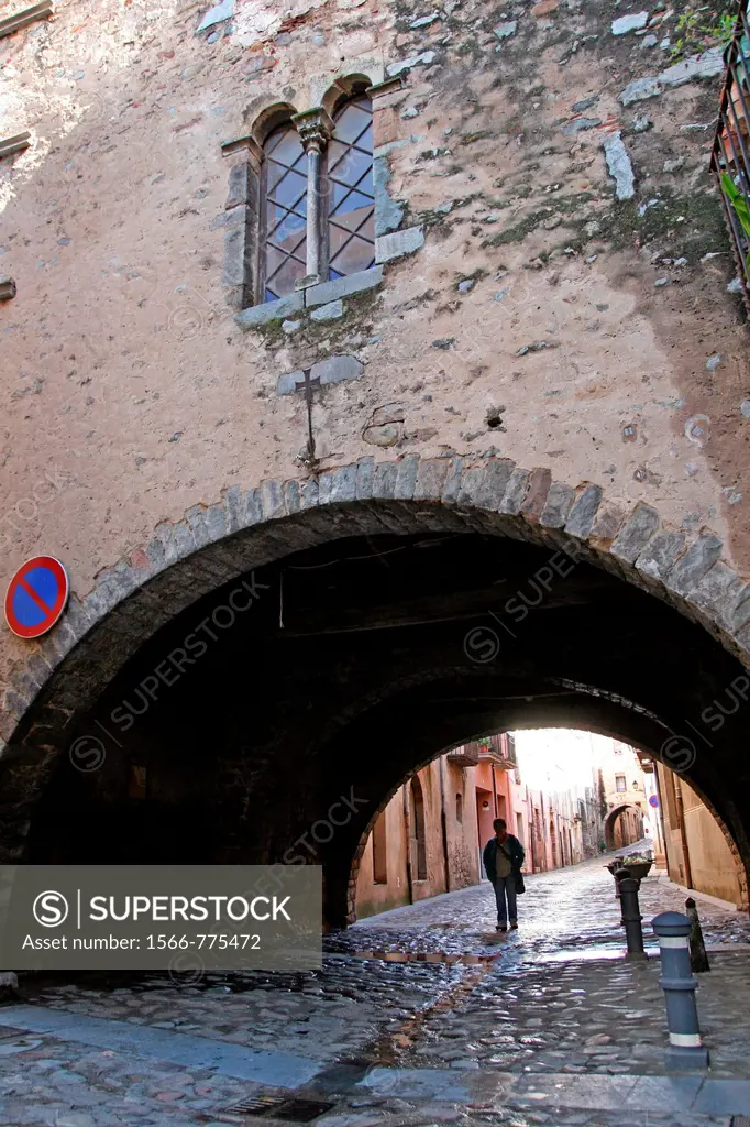 arch, Gothic window, Angles, Girona,