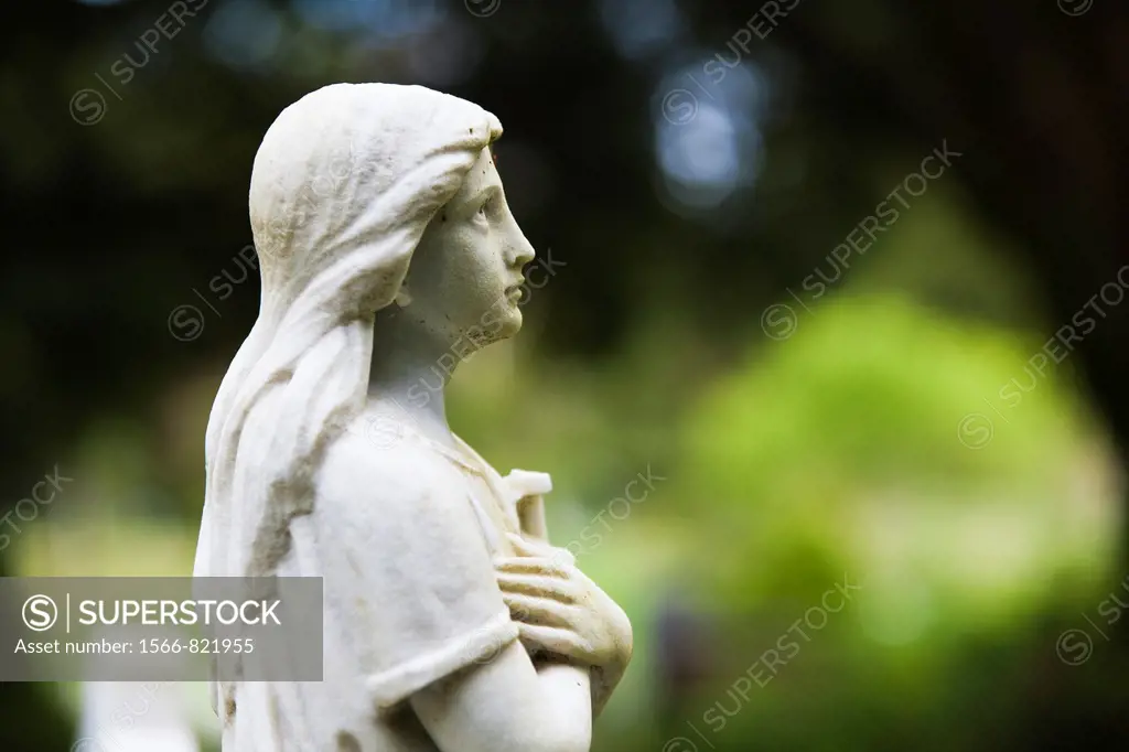 Marble statue at the cemetry in Muckross Abbey, County Kerry, Ireland, Europe