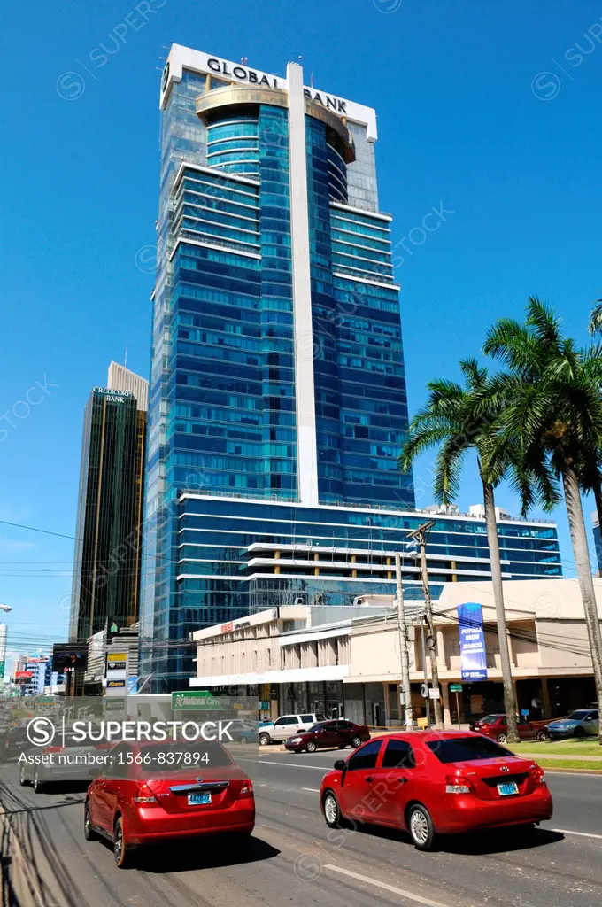Global bank tower, 50th Street, Calle 50, in the heart of Panama City´s international banking and financial district Obarrio, Panama City, Republic of...