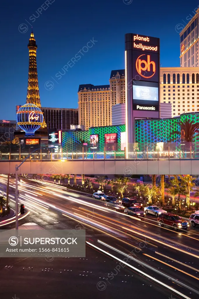 USA, Nevada, Las Vegas, The Strip, Las Vegas Boulevard, high vantage view at dusk