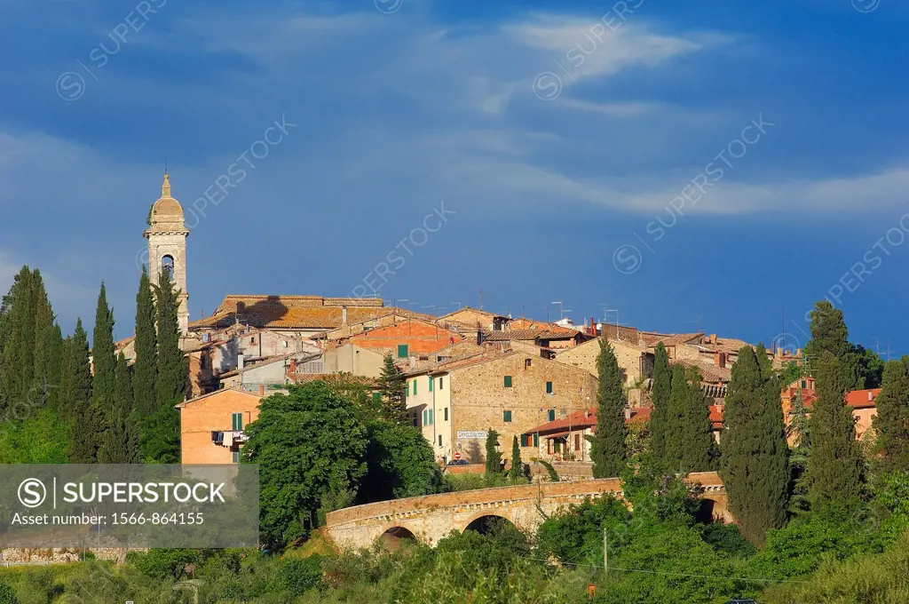 San Quirico d´Orcia, Val d´Orcia, Orcia Valley, Siena Province, Tuscany, Italy