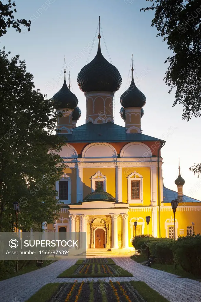 Russia, Yaroslavl Oblast, Golden Ring, Uglich, Uglich Kremlin, Transfiguration Cathedral, evening