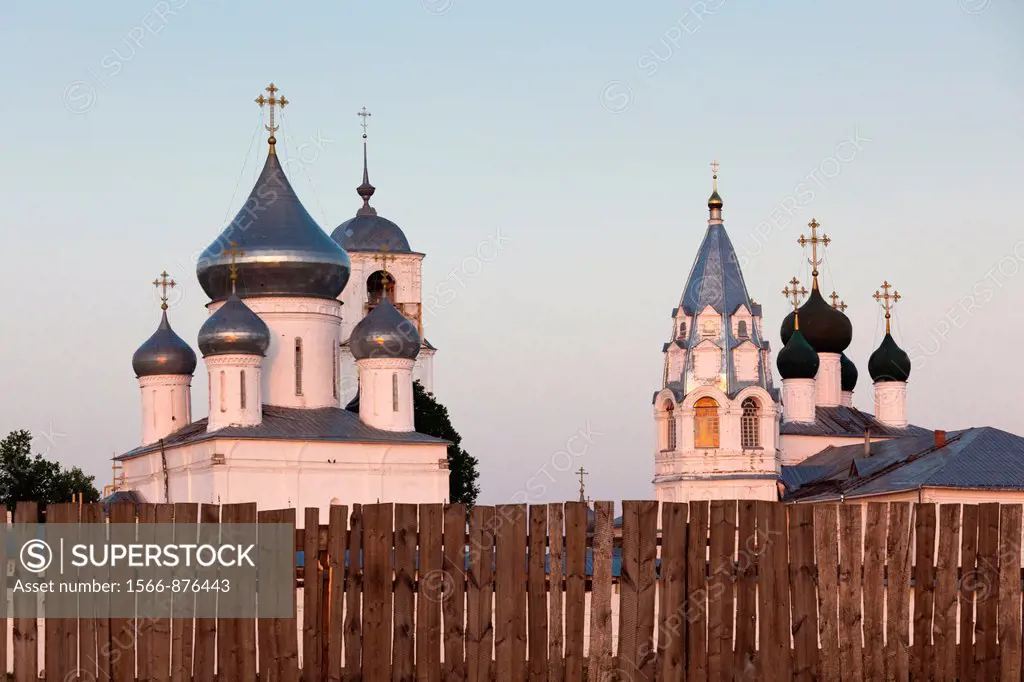Russia, Yaroslavl Oblast, Golden Ring, Pereslavl-Zalessky, Nikitinsky Monastery, late afternoon