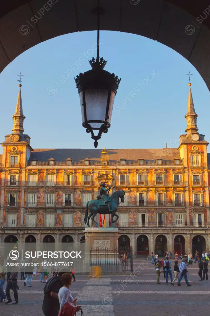 Madrid, Spain  Plaza Mayor  Equestrian statue of King Felipe III