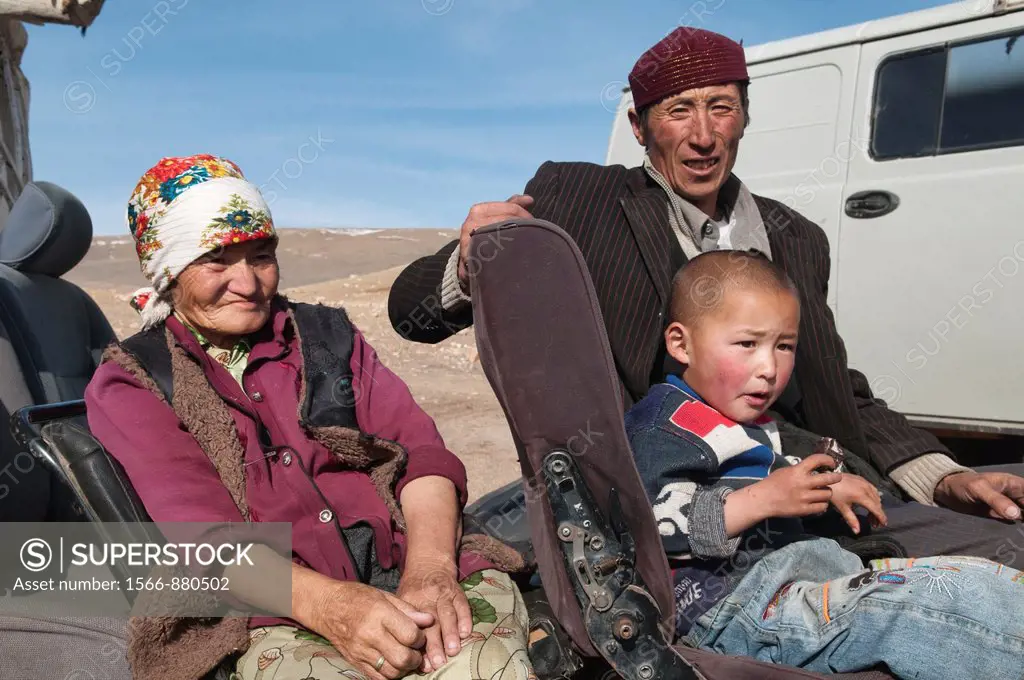 Kazakh eagle hunter´s family in the Altai Region of Bayan-Ölgii in Western Mongolia