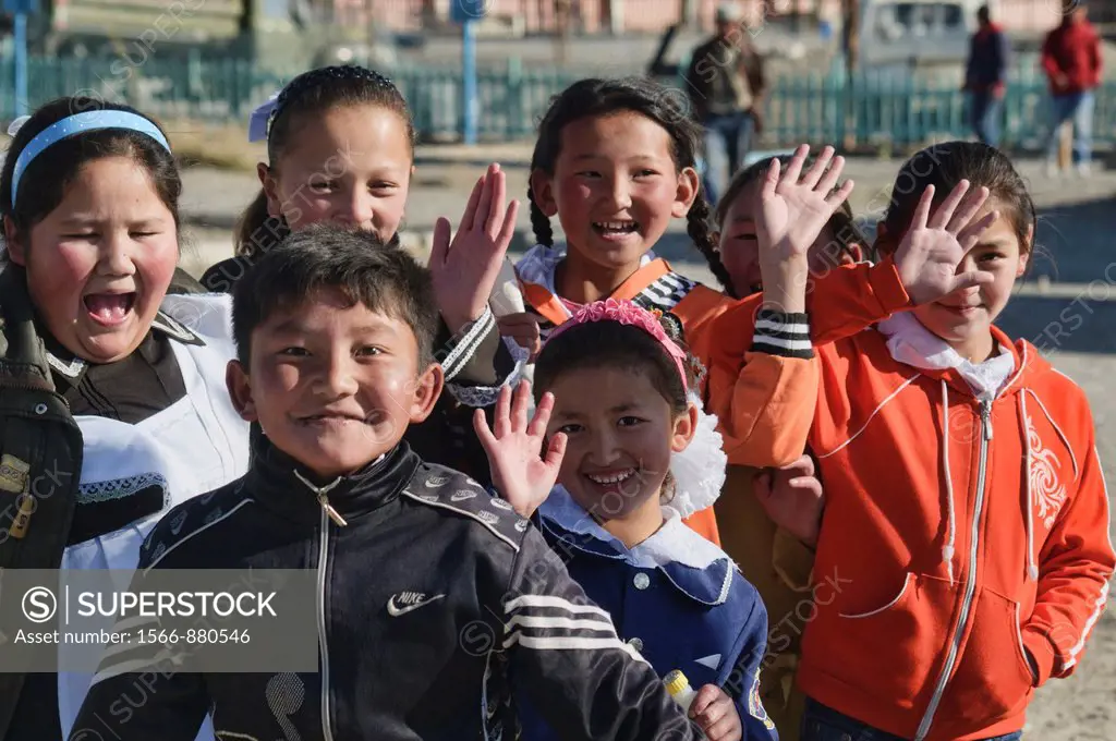 schoolchildren in Bayan-Ölgii in Western Mongolia
