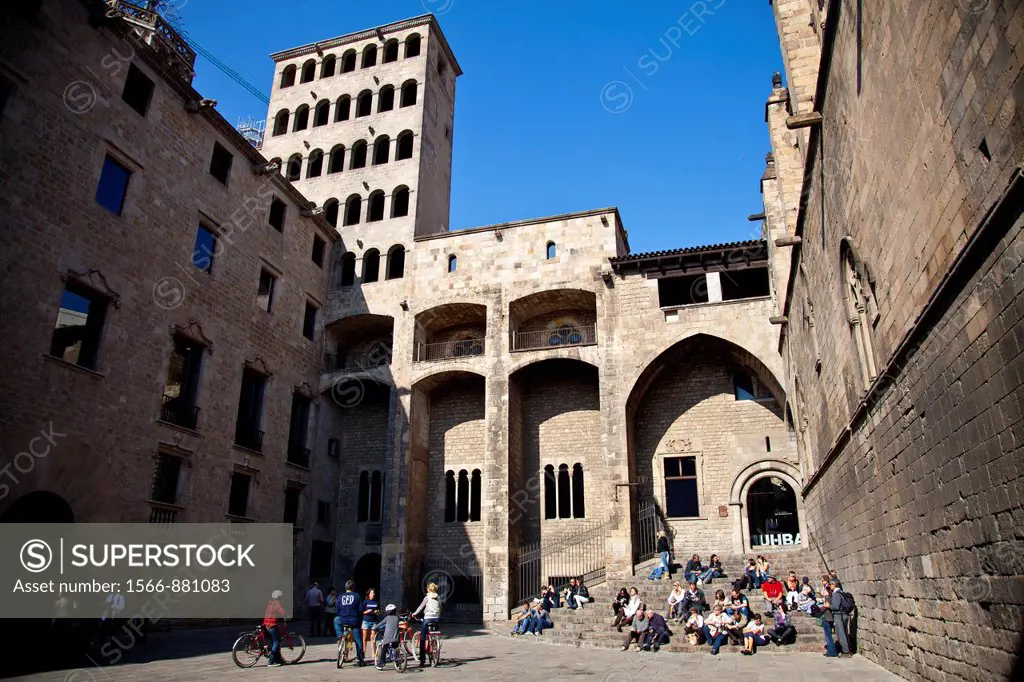 Plaza del Rei and Lieutenant´s Palace courtyard, Archive of the Crown of Aragon, Aragon Crown Archives, Barcelona, Catalonia, Spain