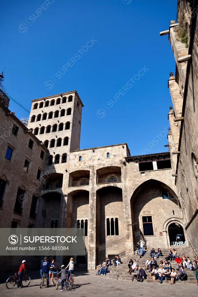 Plaza del Rei and Lieutenant´s Palace courtyard, Archive of the Crown of Aragon, Aragon Crown Archives, Barcelona, Catalonia, Spain