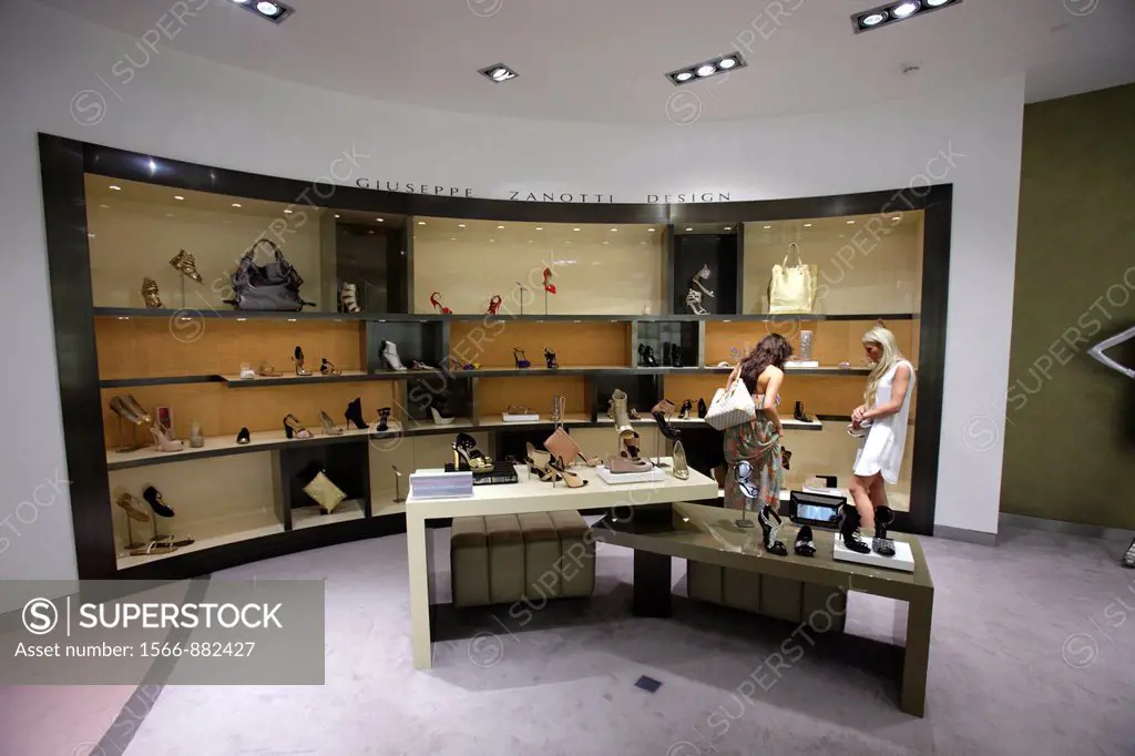 Shoes Shop at the Mall of the emirates, Dubai, United Arab Emirates