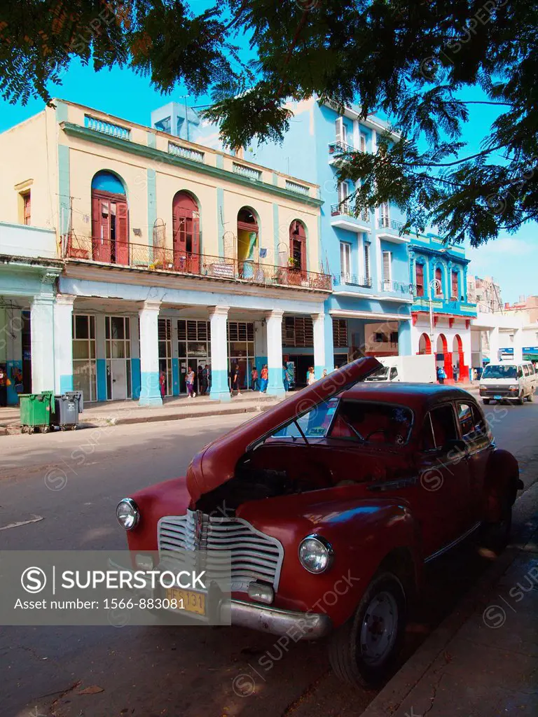 Old car  Old Havana  Cuba