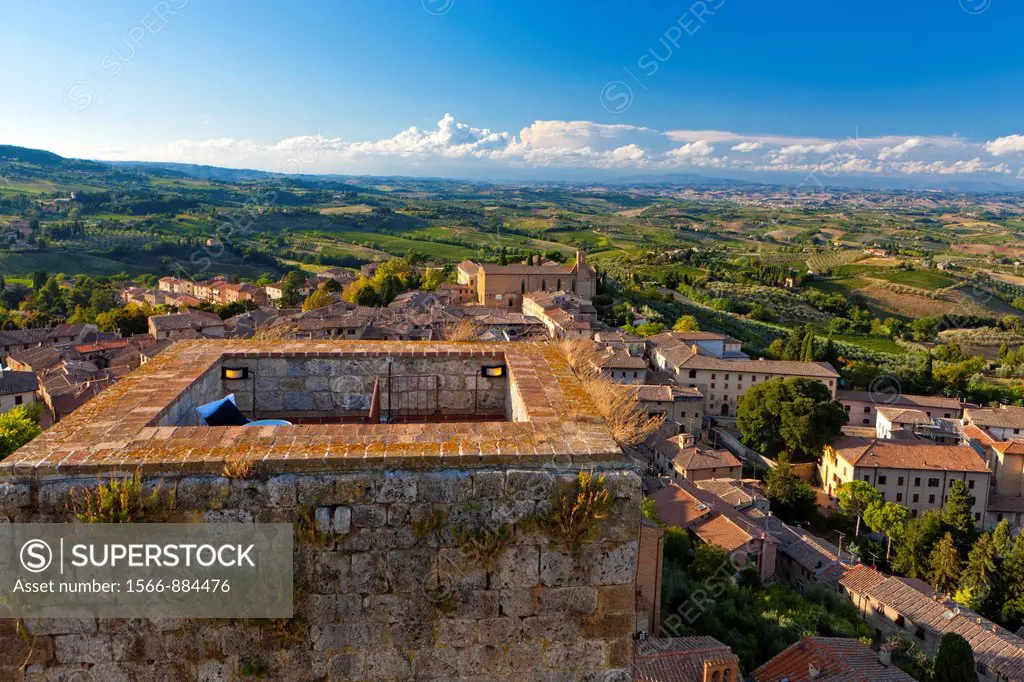 View from tower above San Gimignano, UNESCO World Heritage, Siena province, Tuscany, Italy, Europe