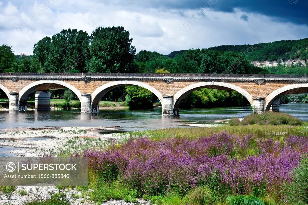 Dordogne Valley, Dordogne, Aquitaine, France, Europe
