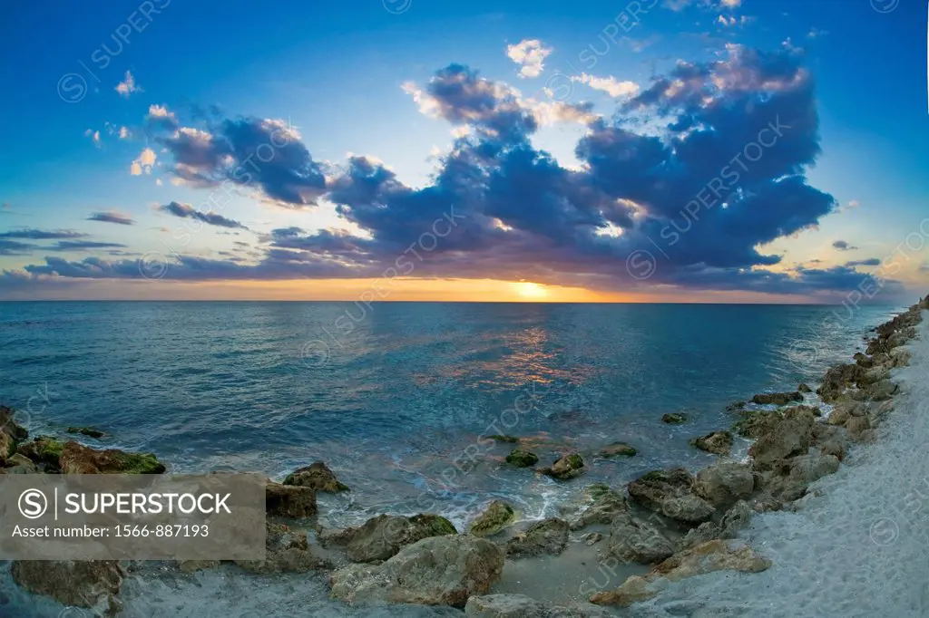 Sunset at Caspersen Beach and the Gulf of Mexico in Venice Florida