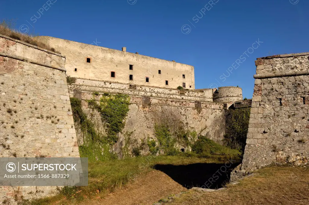 Fort de Bellegarde, Le Perthus, Pyrénées Orientales, Llenguedoc-Rousillon, France